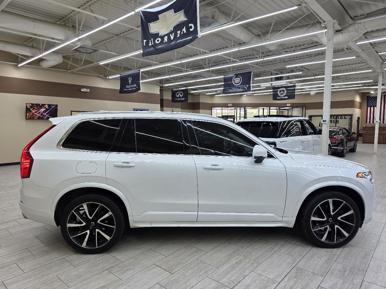 Volvo XC90 T6 Momentum AWD 2020