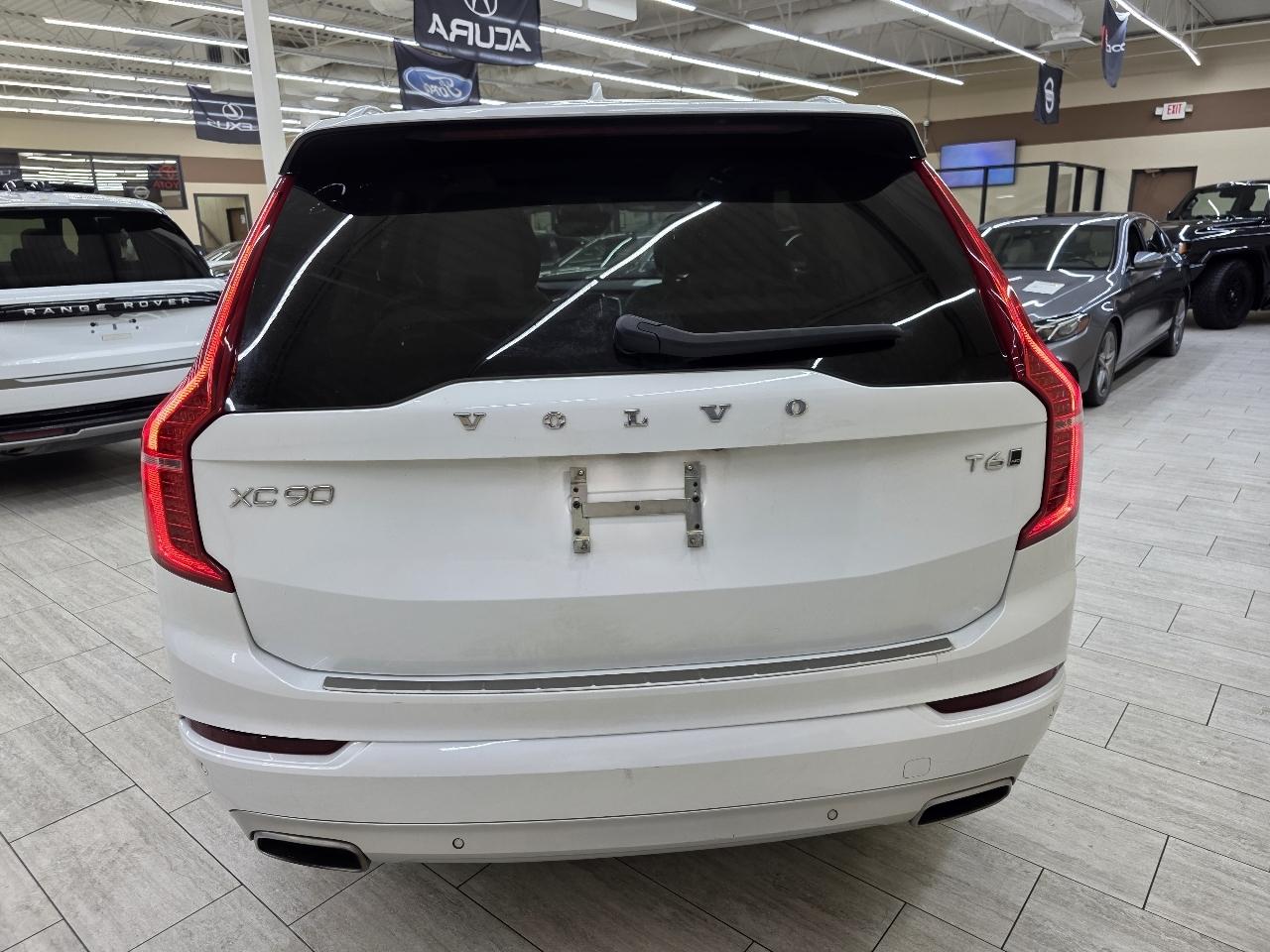Volvo XC90 T6 Momentum AWD 2020