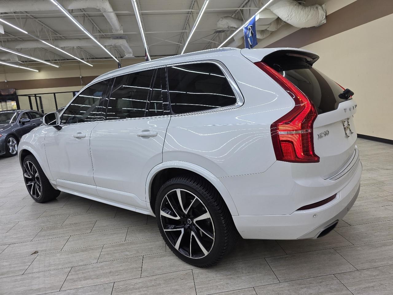 Volvo XC90 T6 Momentum AWD 2020
