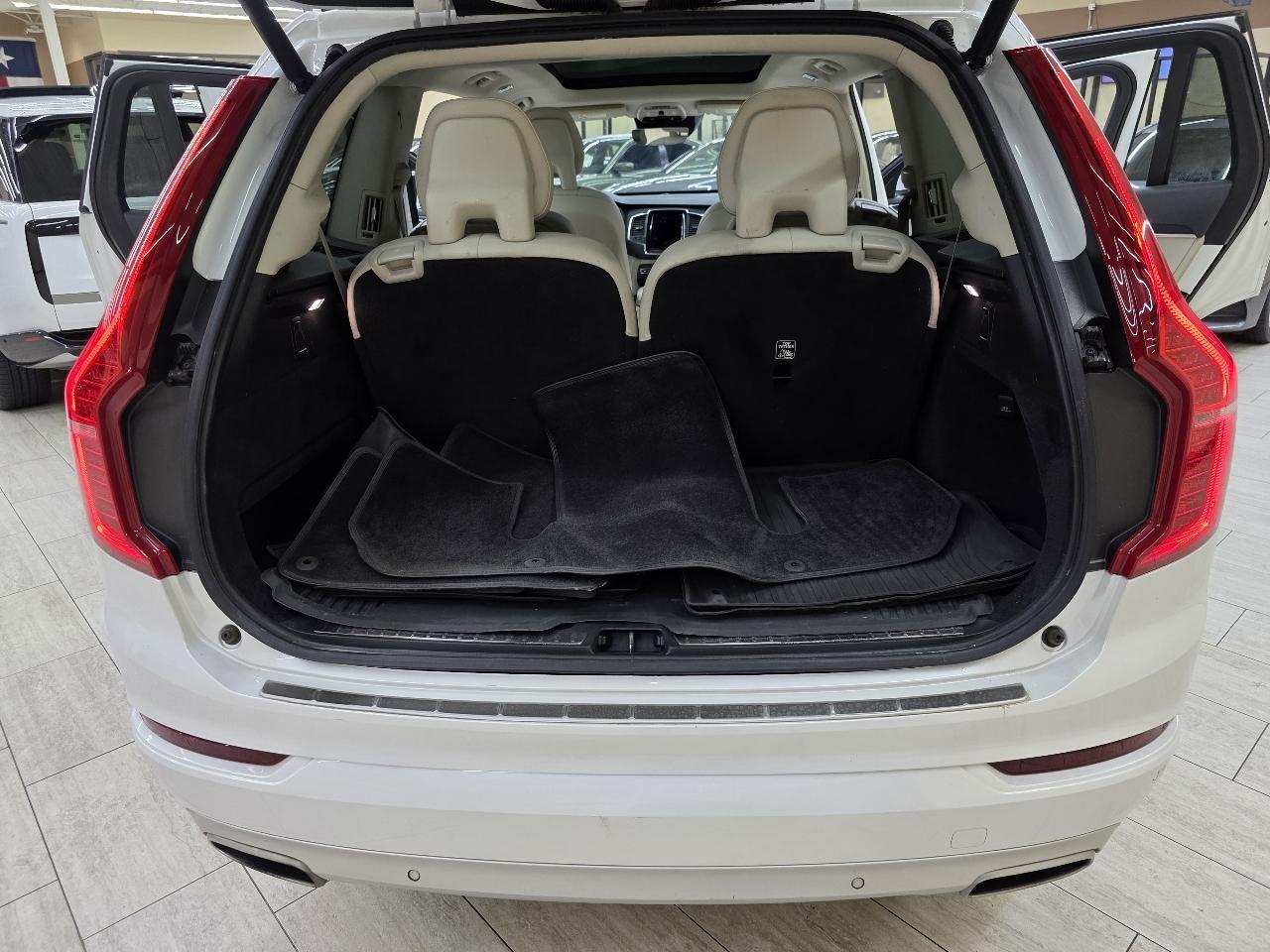 Volvo XC90 T6 Momentum AWD 2020