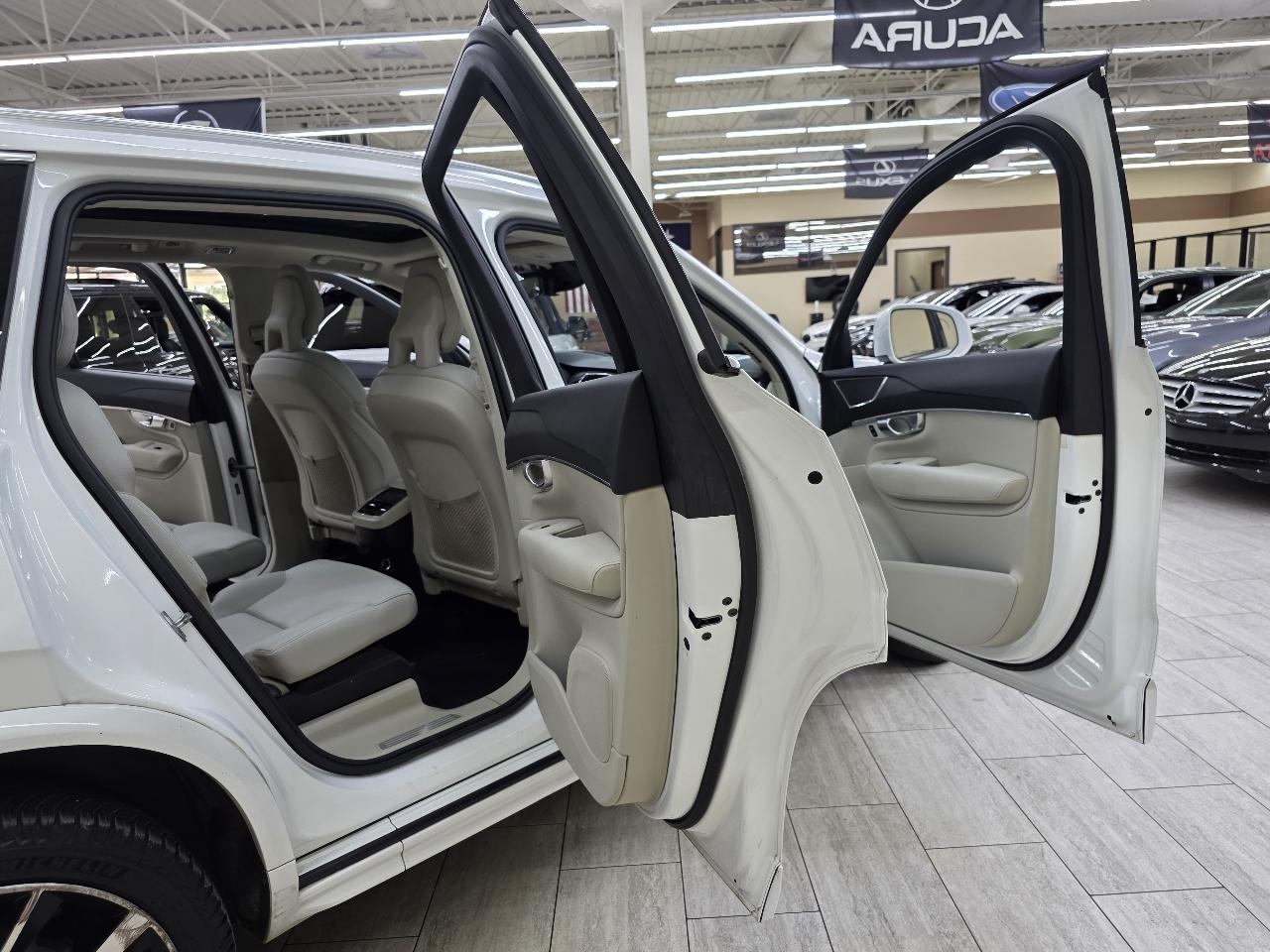 Volvo XC90 T6 Momentum AWD 2020
