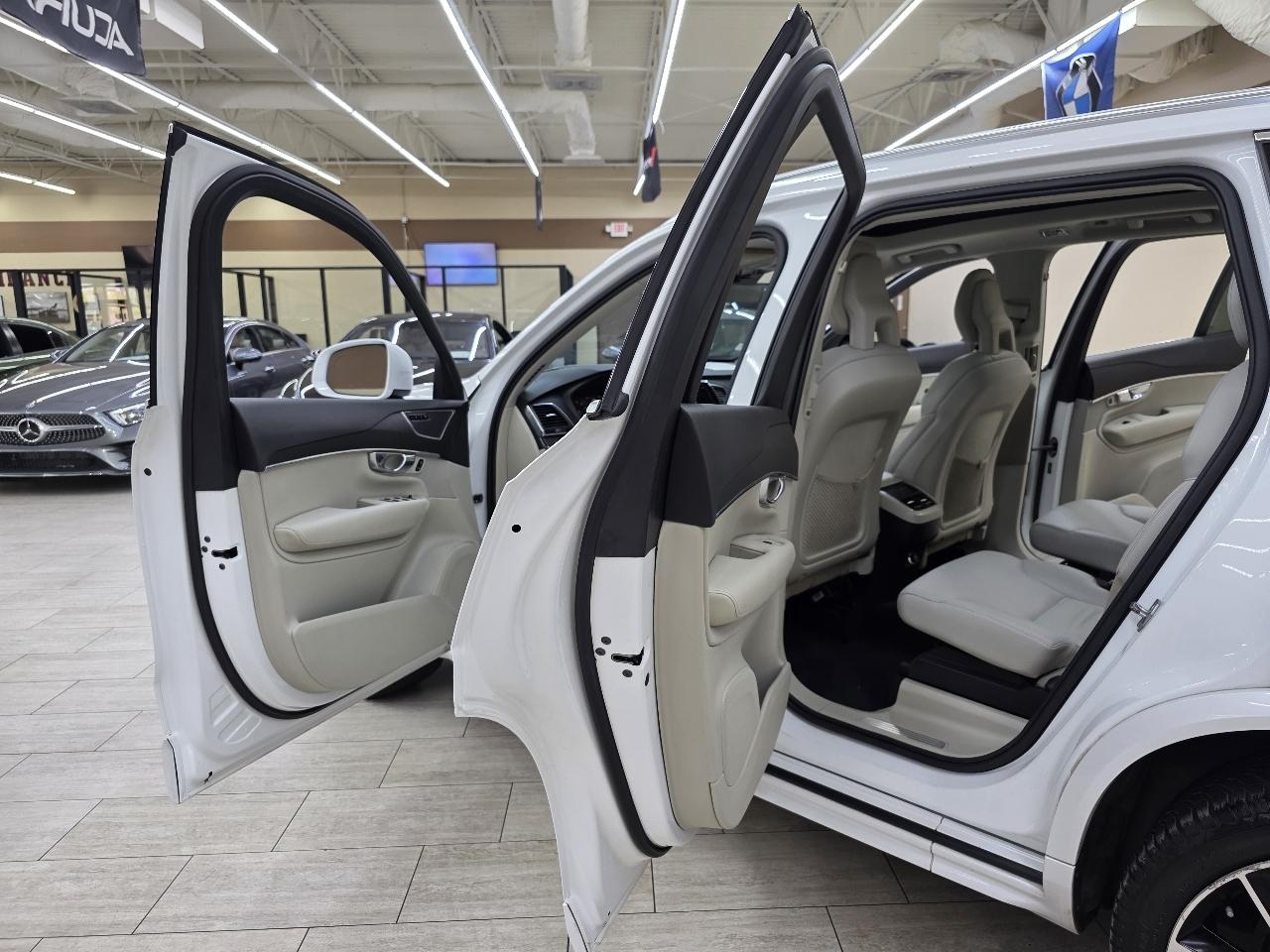 Volvo XC90 T6 Momentum AWD 2020
