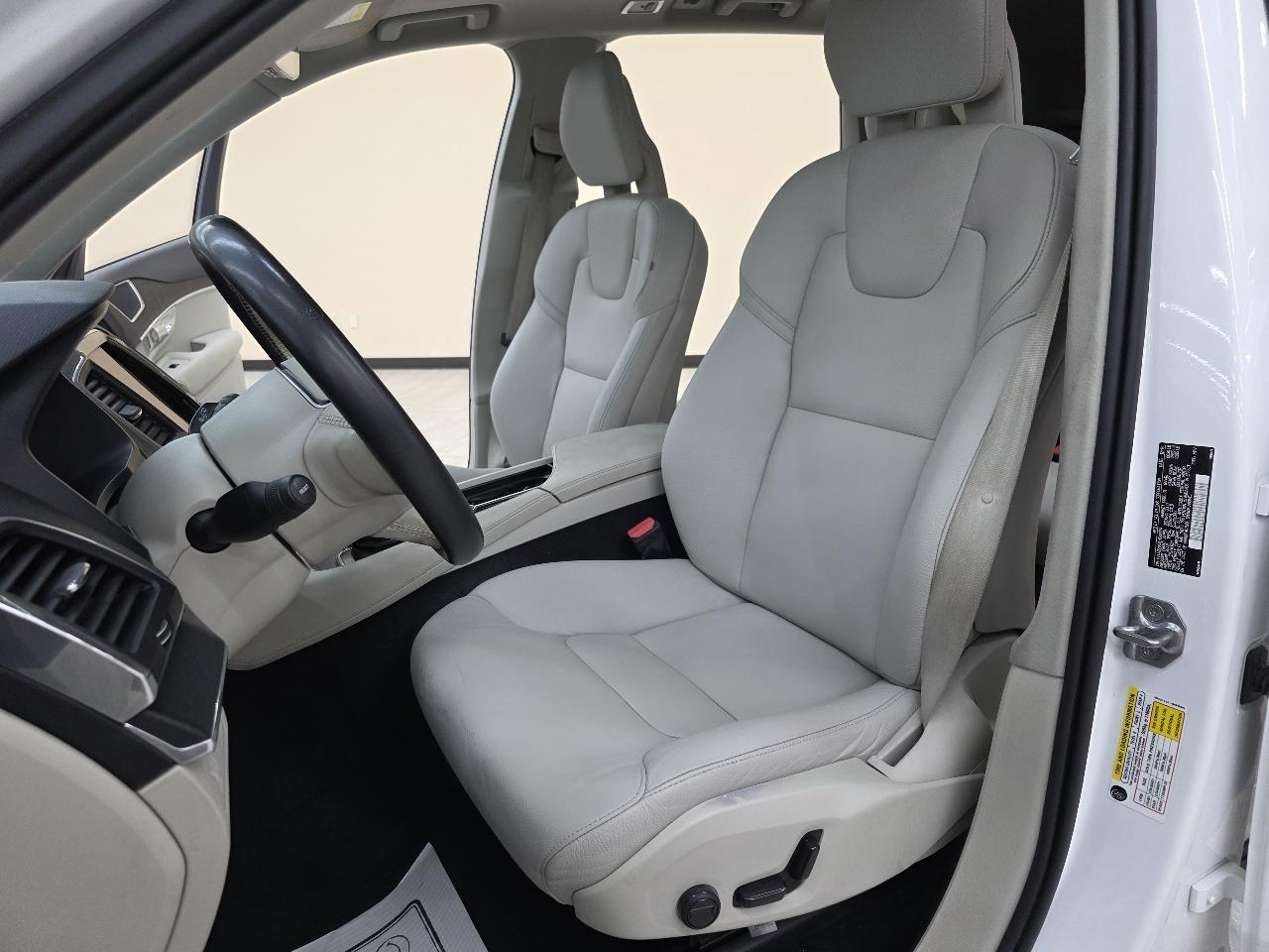 Volvo XC90 T6 Momentum AWD 2020