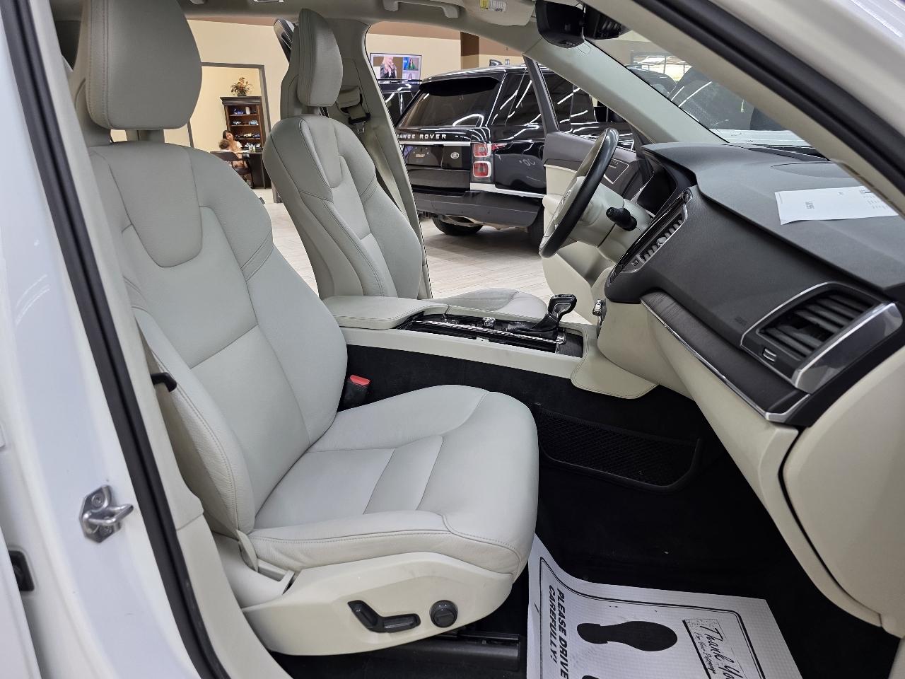 Volvo XC90 T6 Momentum AWD 2020