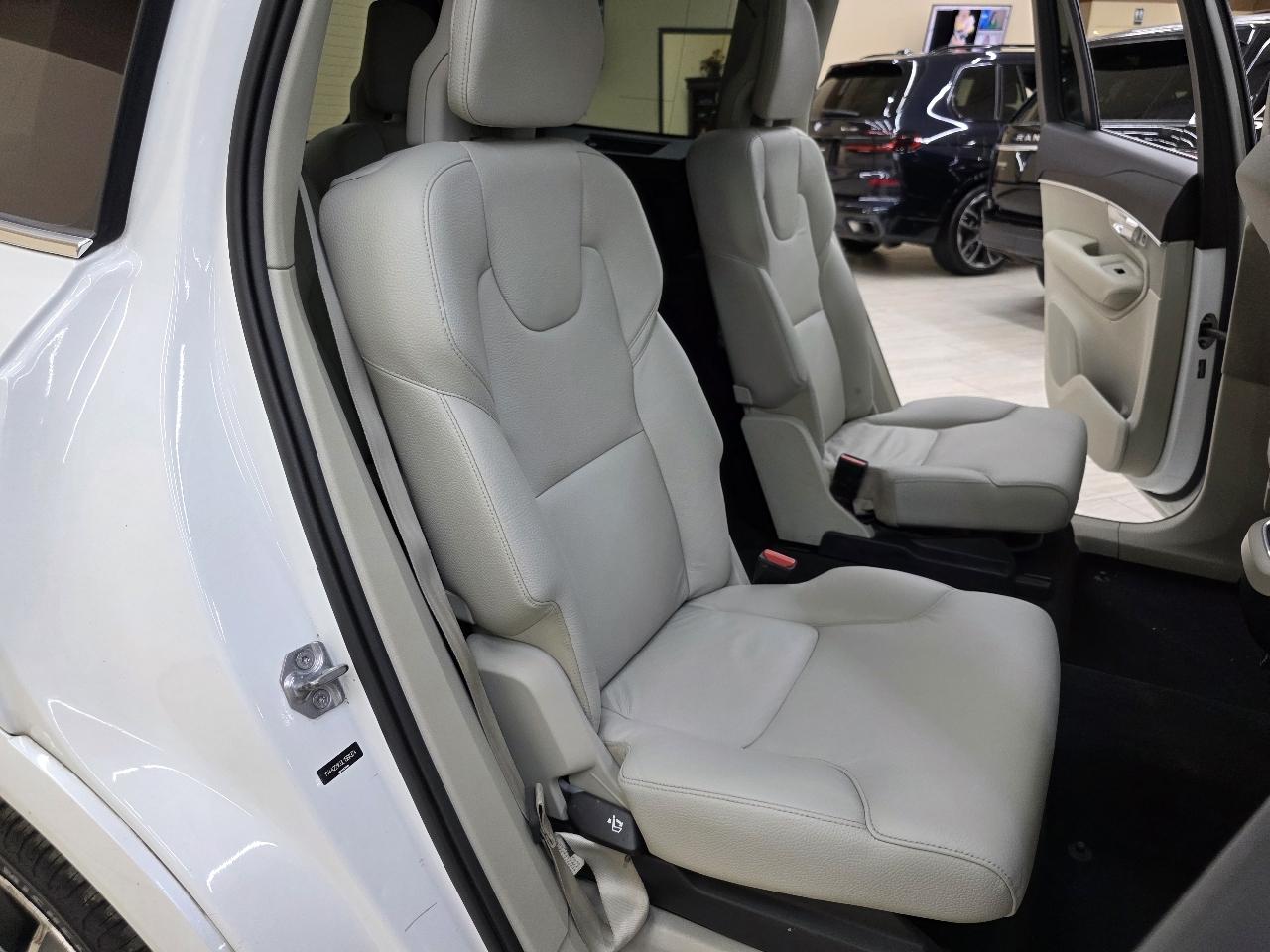 Volvo XC90 T6 Momentum AWD 2020
