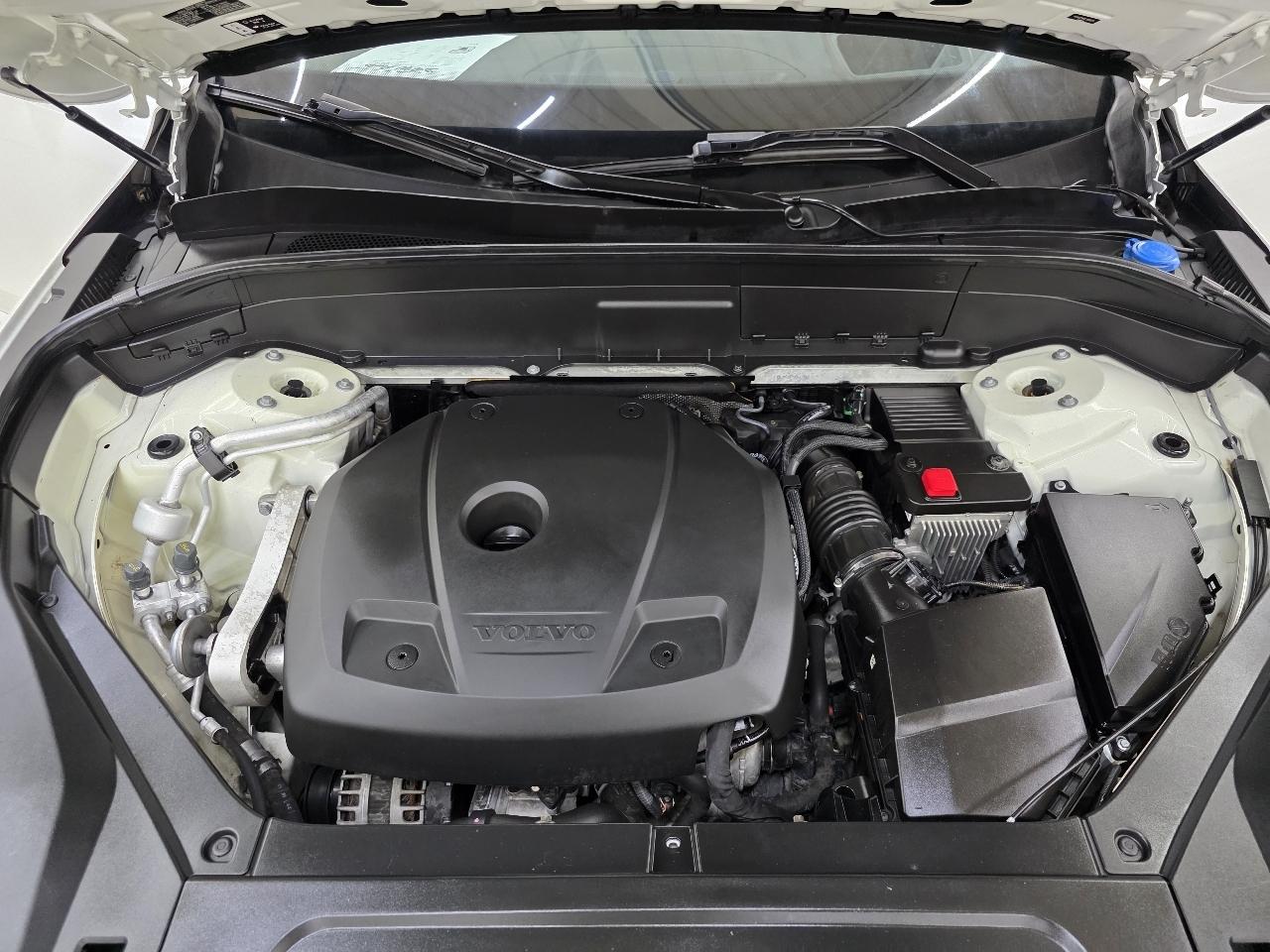 Volvo XC90 T6 Momentum AWD 2020