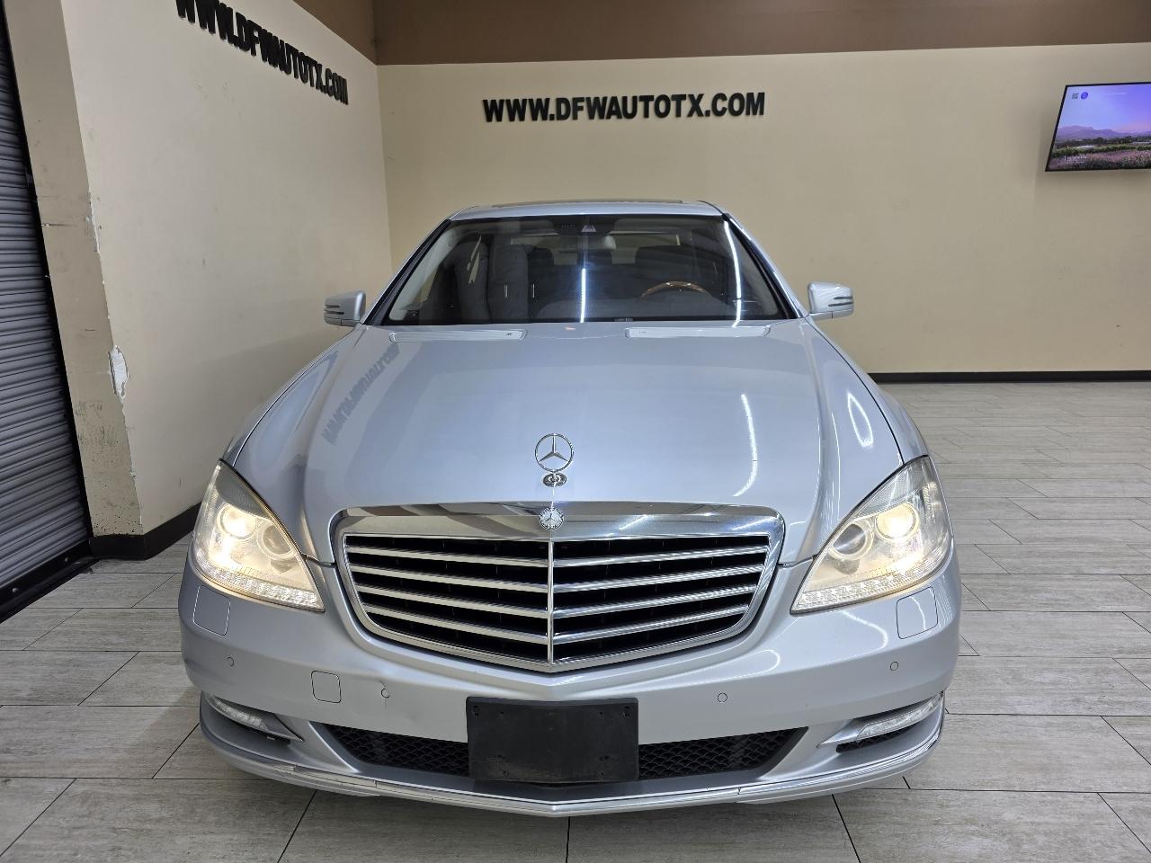 Mercedes-Benz S-Class S550 2010