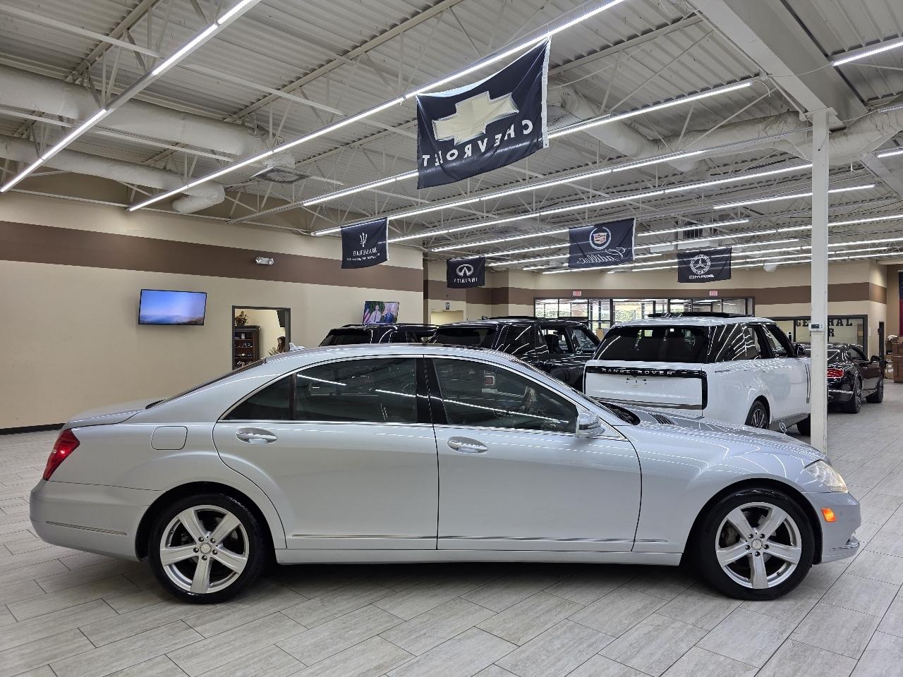 Mercedes-Benz S-Class S550 2010
