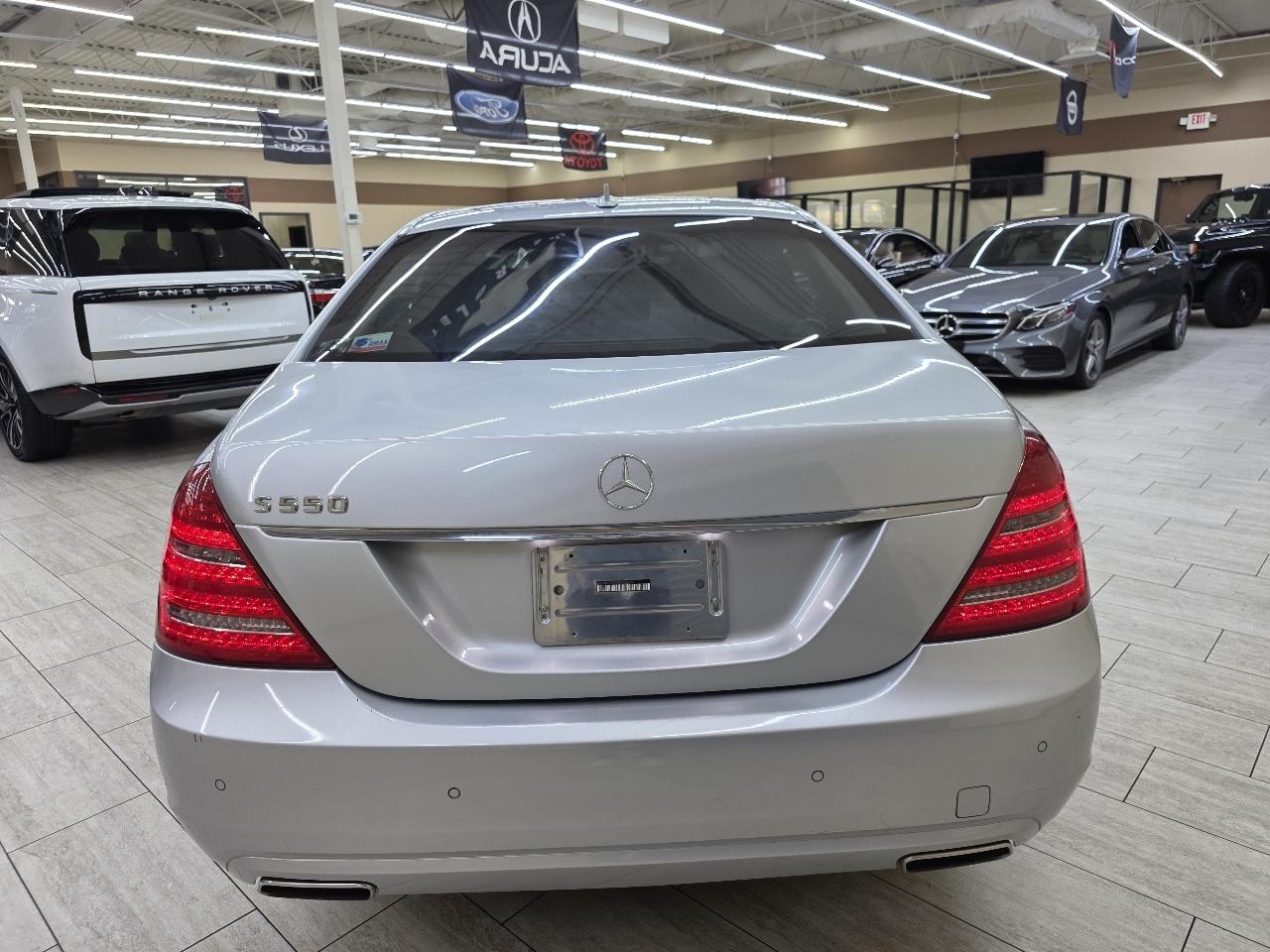 Mercedes-Benz S-Class S550 2010