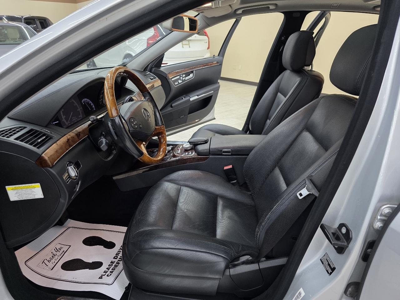 Mercedes-Benz S-Class S550 2010