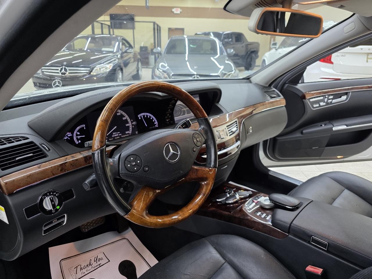 Mercedes-Benz S-Class S550 2010