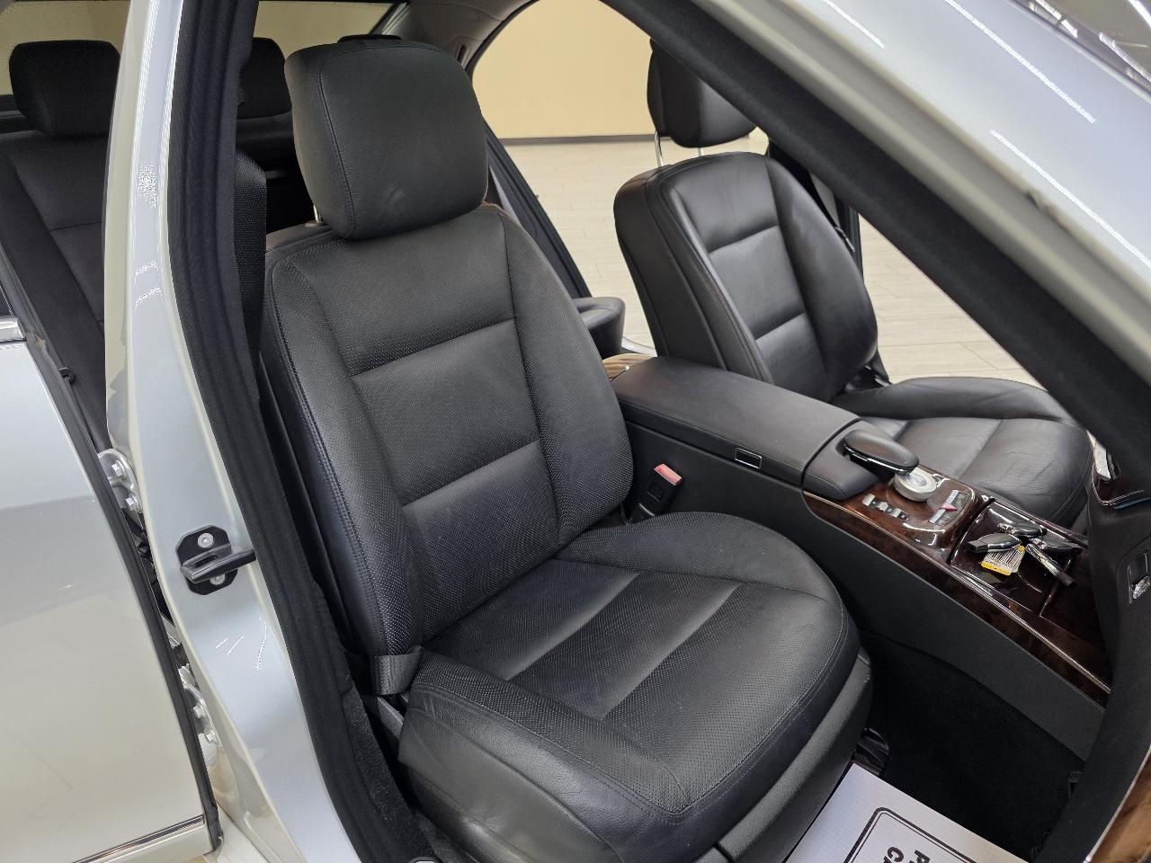 Mercedes-Benz S-Class S550 2010