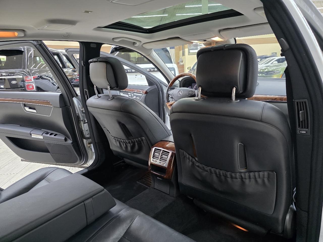Mercedes-Benz S-Class S550 2010