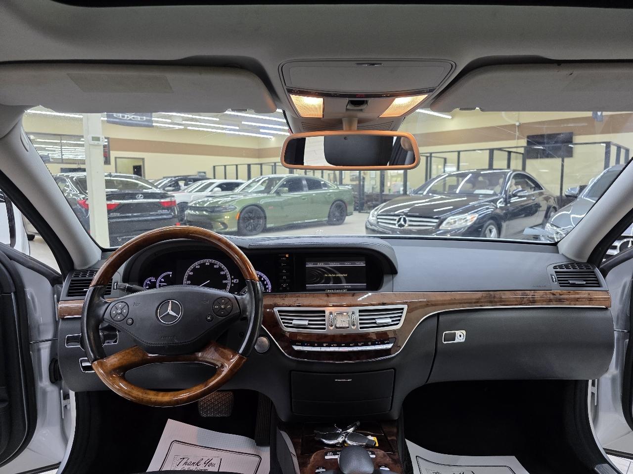 Mercedes-Benz S-Class S550 2010