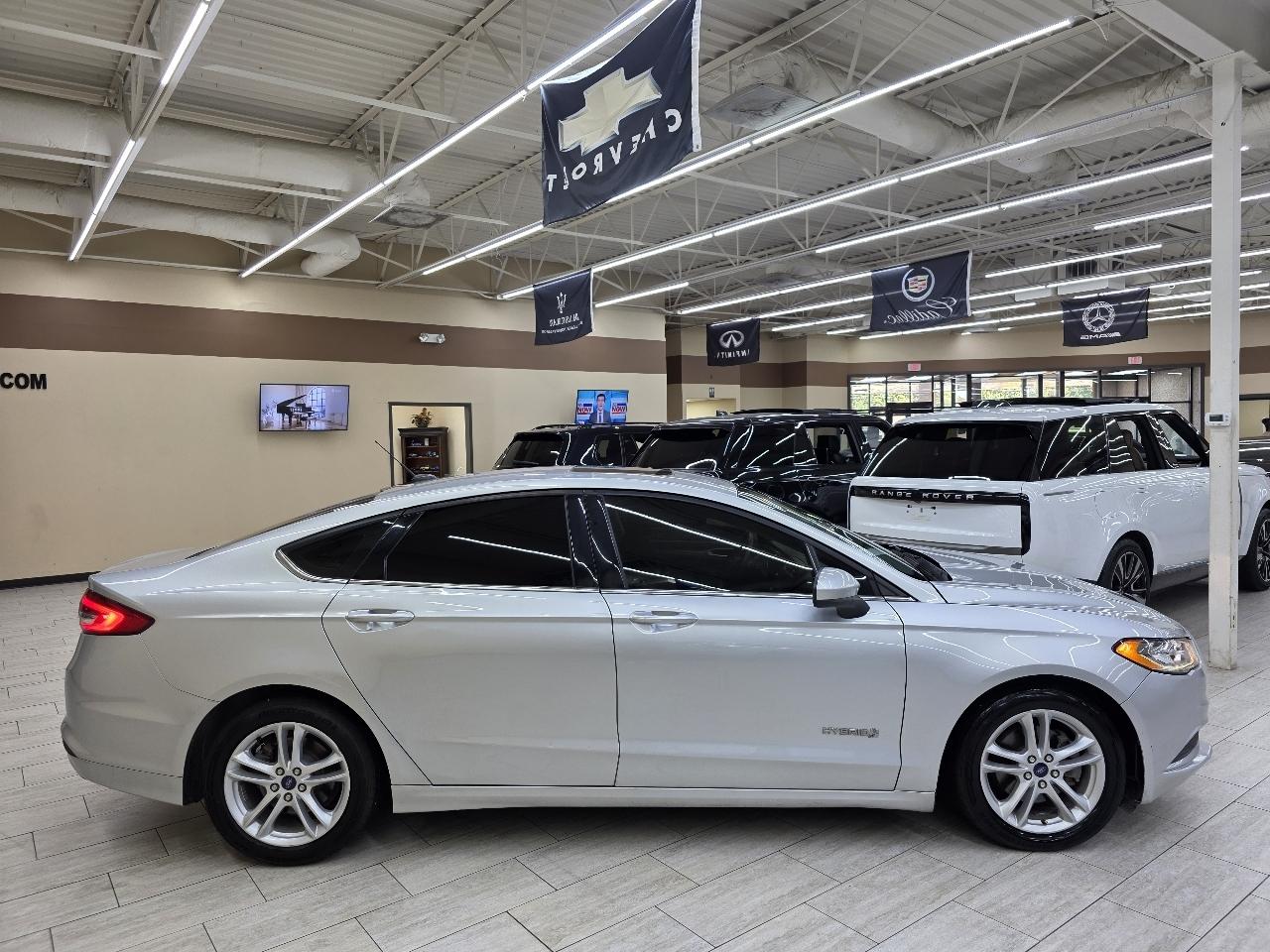 Ford Fusion Hybrid SE 2018