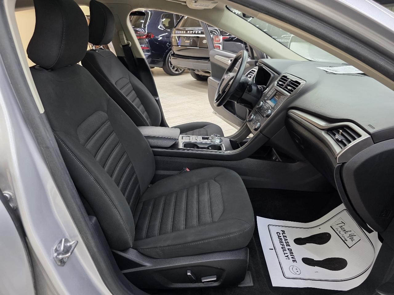 Ford Fusion Hybrid SE 2018
