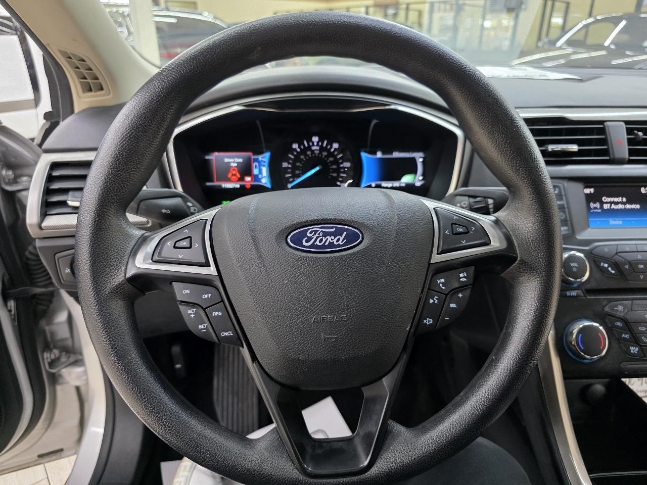 Ford Fusion Hybrid SE 2018