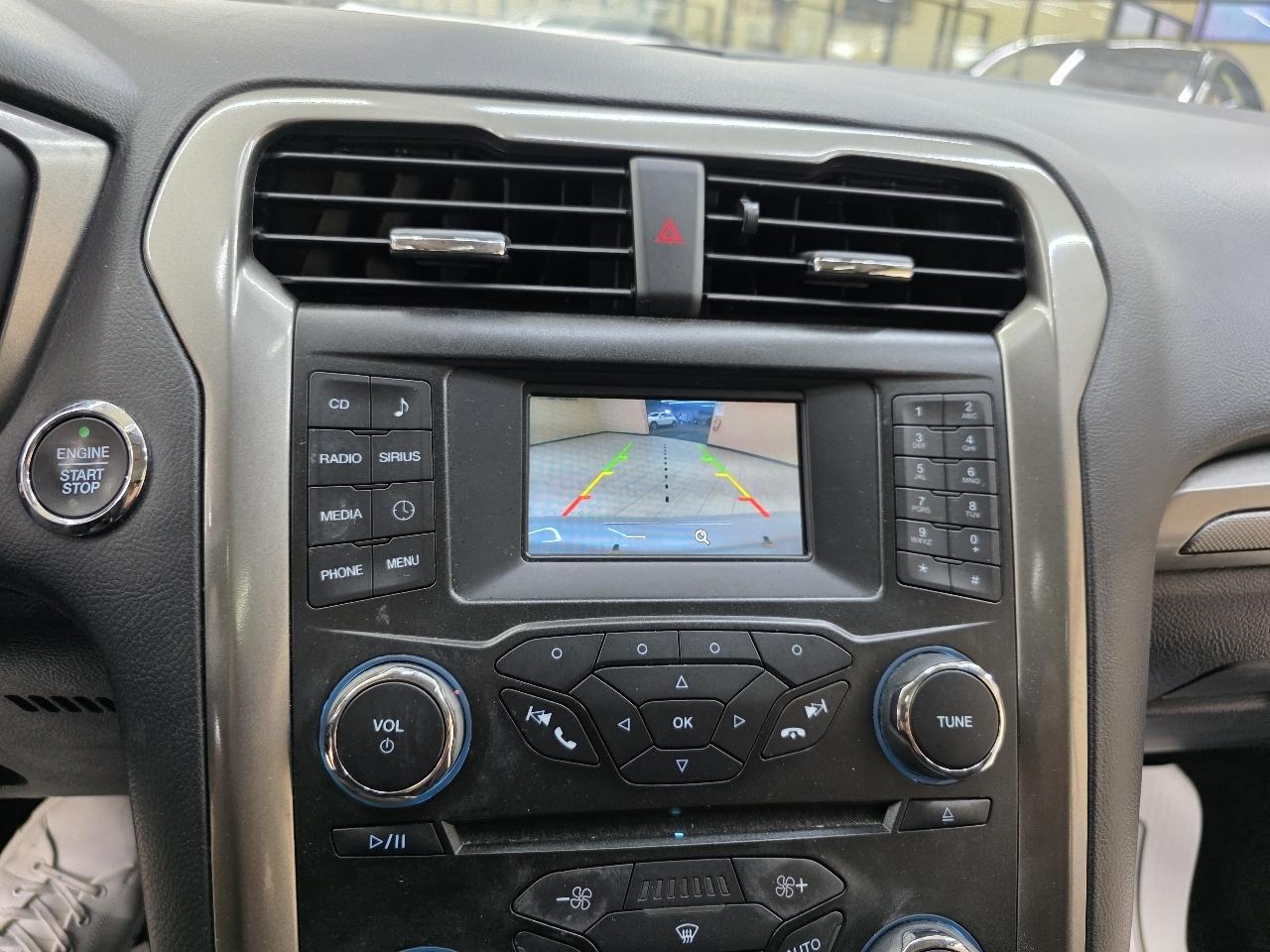 Ford Fusion Hybrid SE 2018