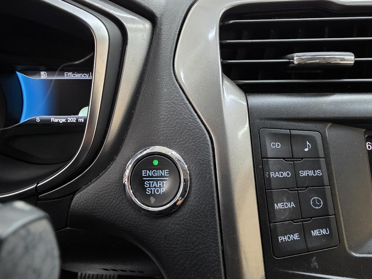 Ford Fusion Hybrid SE 2018
