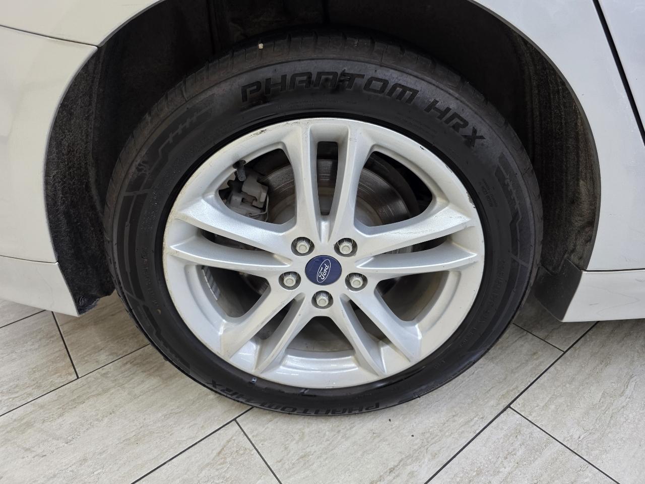 Ford Fusion Hybrid SE 2018