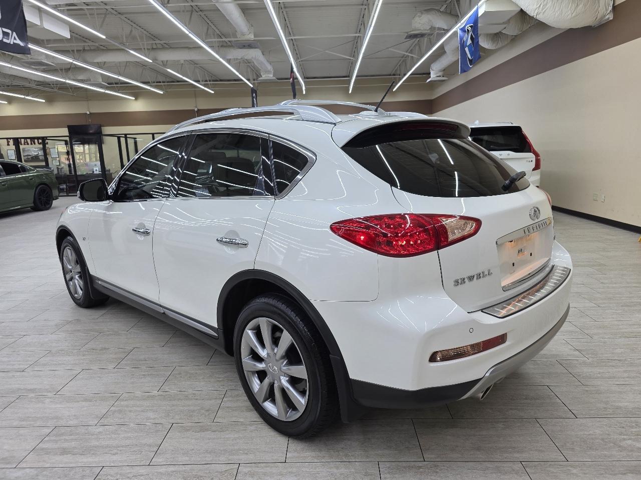 Infiniti QX50 Base RWD 2017