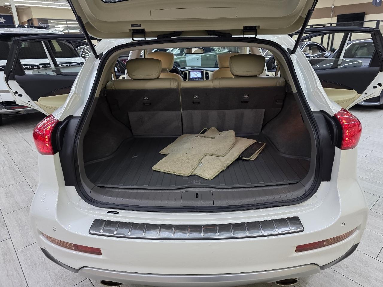 Infiniti QX50 Base RWD 2017