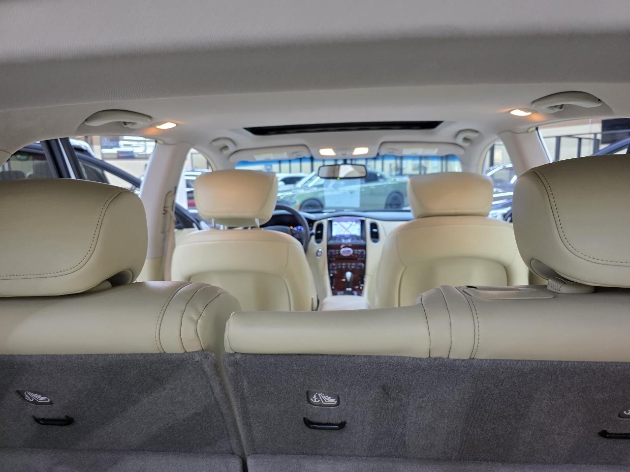 Infiniti QX50 Base RWD 2017