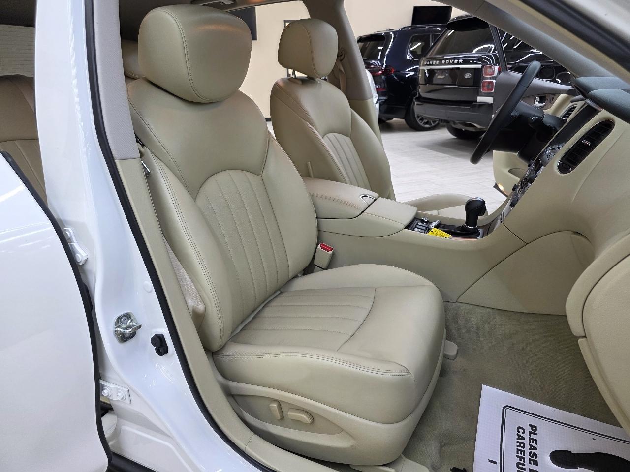 Infiniti QX50 Base RWD 2017