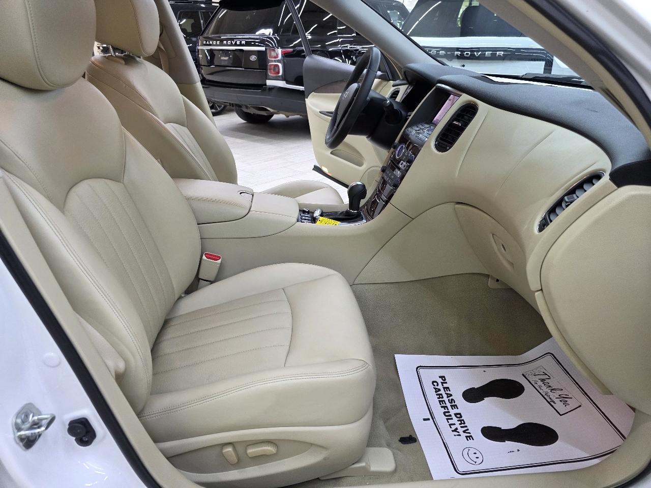 Infiniti QX50 Base RWD 2017