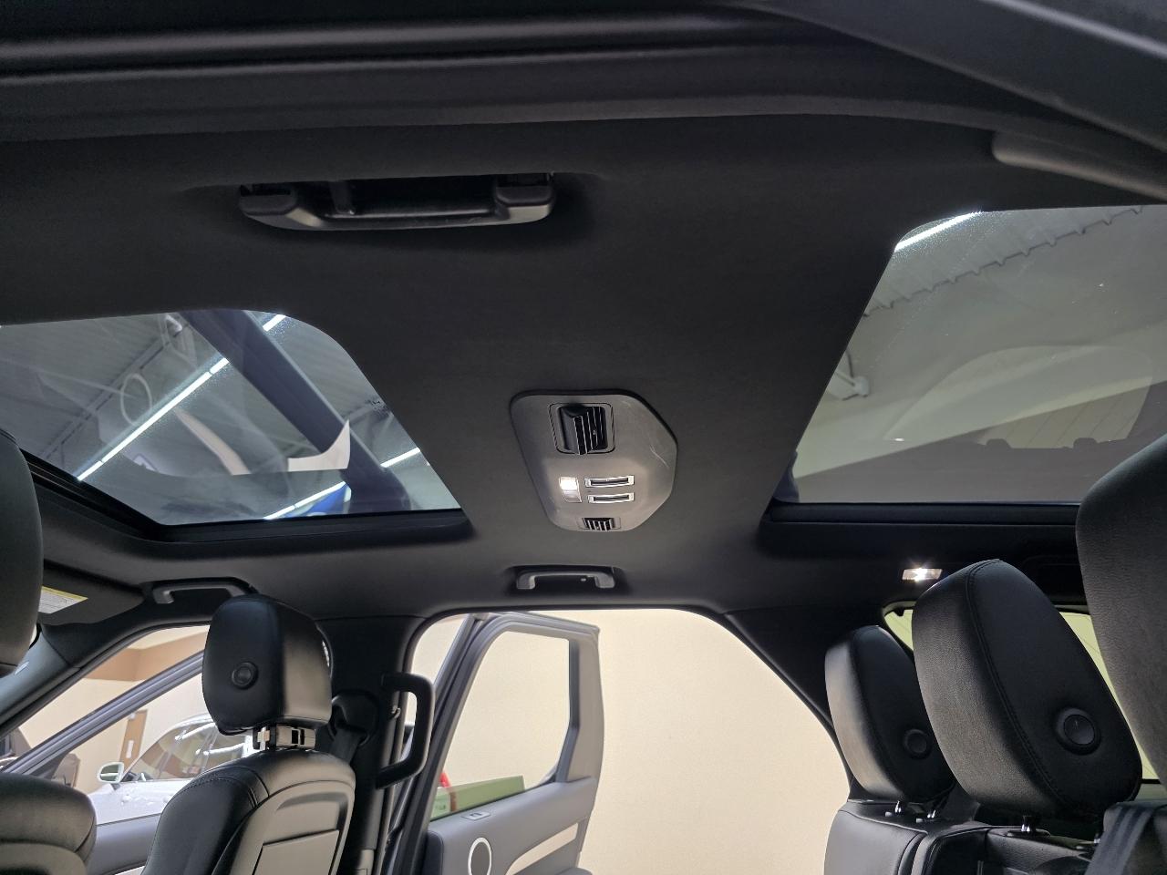 Land Rover Discovery Landmark Edition 2020