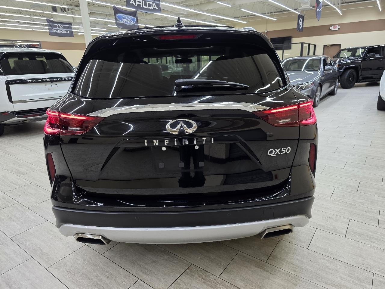 Infiniti QX50 ESSENTIAL 2021