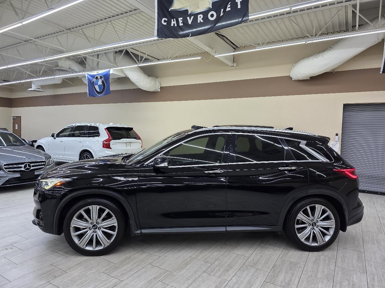Infiniti QX50 ESSENTIAL 2021