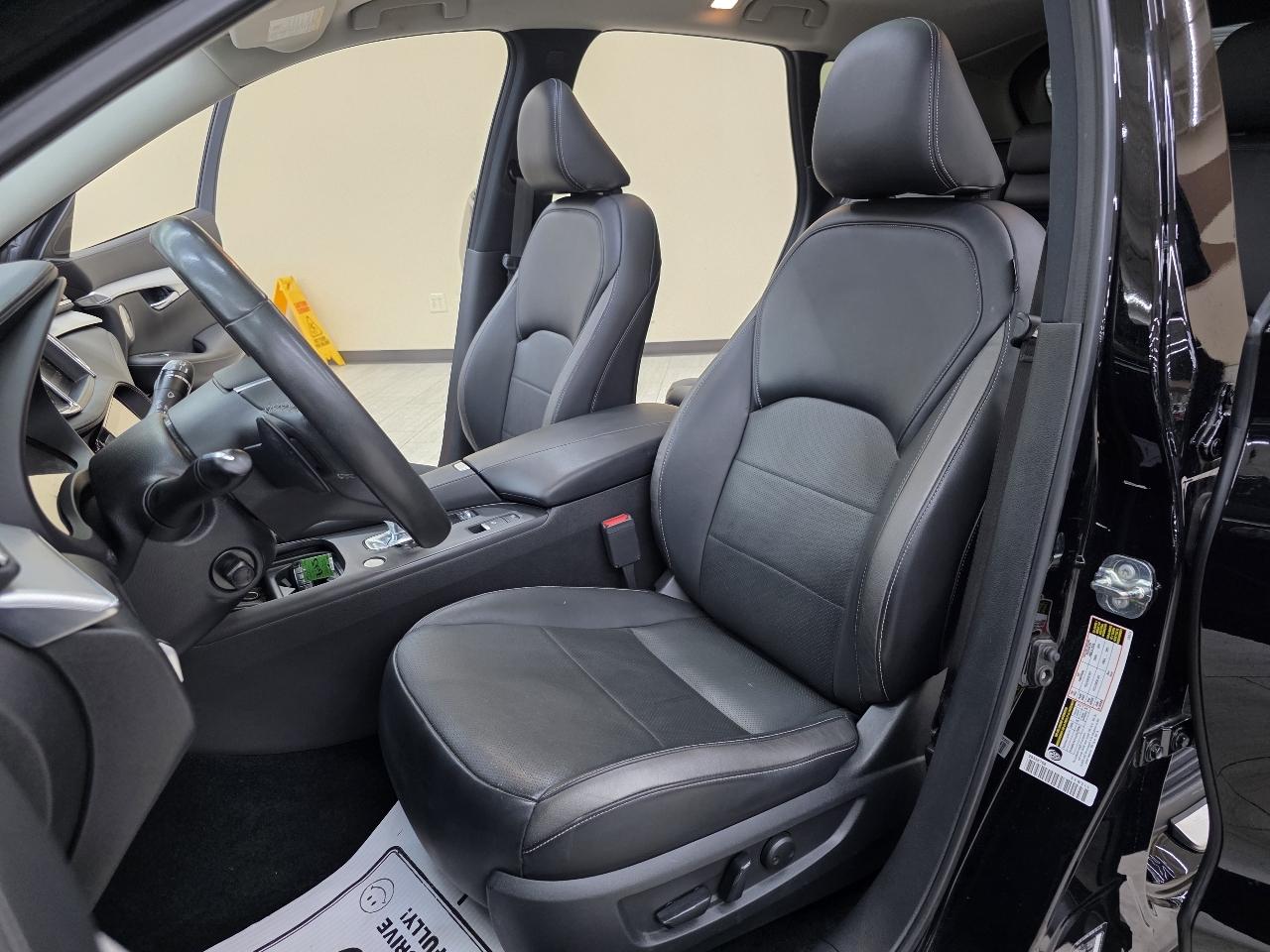 Infiniti QX50 ESSENTIAL 2021