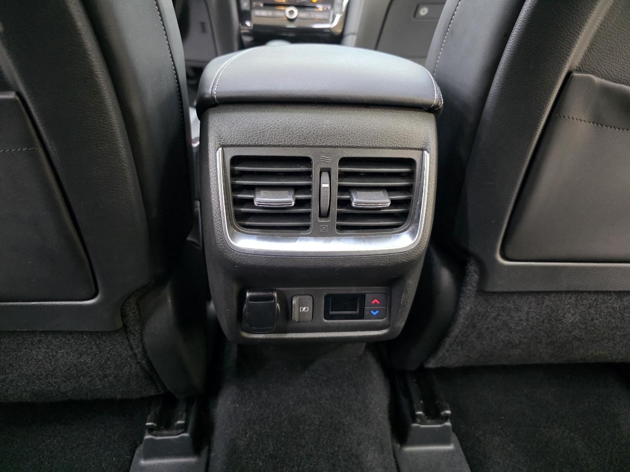 Infiniti QX50 ESSENTIAL 2021