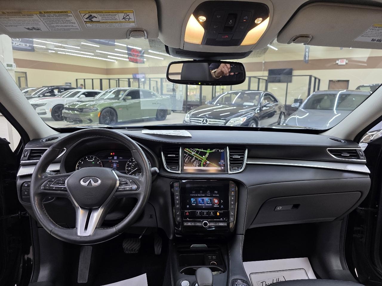 Infiniti QX50 ESSENTIAL 2021