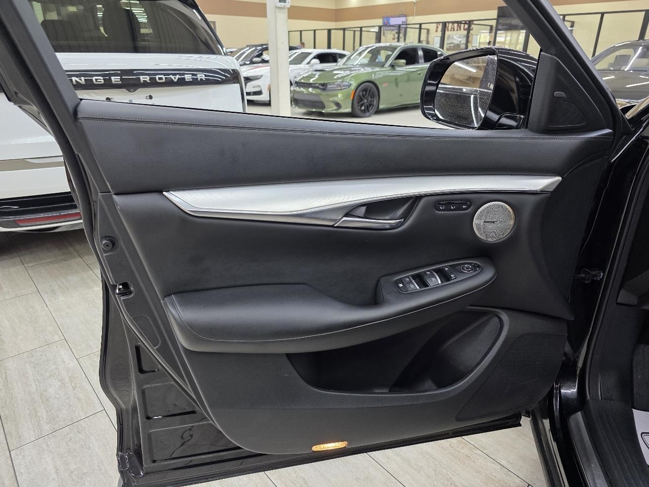 Infiniti QX50 ESSENTIAL 2021