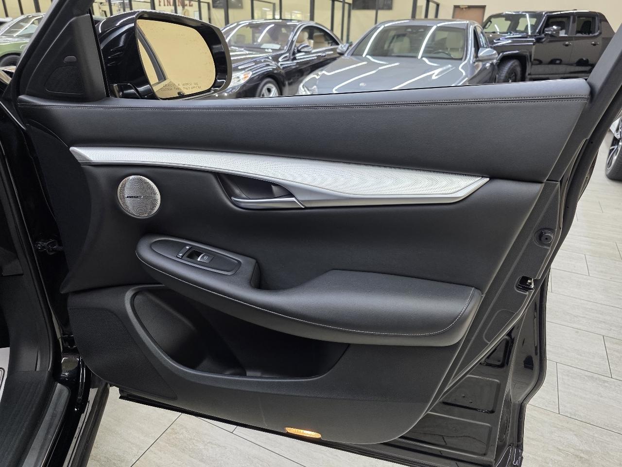 Infiniti QX50 ESSENTIAL 2021