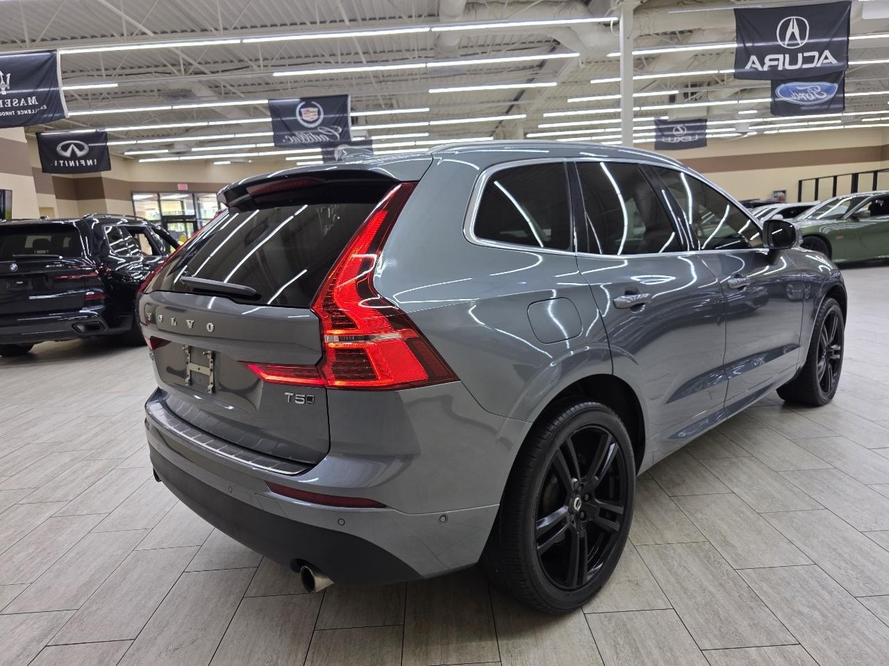 Volvo XC60 T5 Momentum AWD 2018