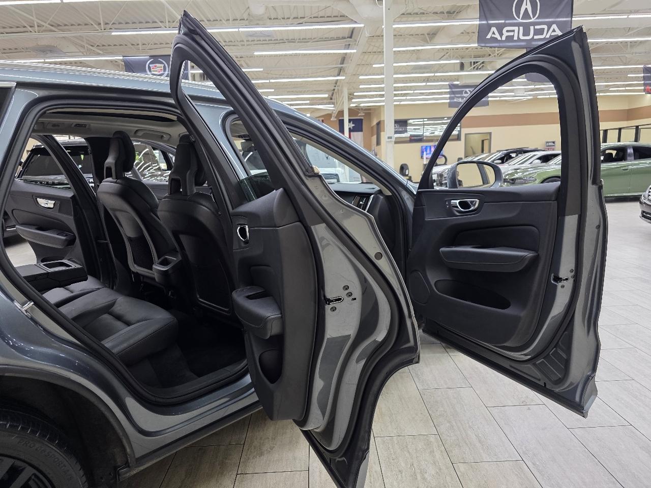 Volvo XC60 T5 Momentum AWD 2018