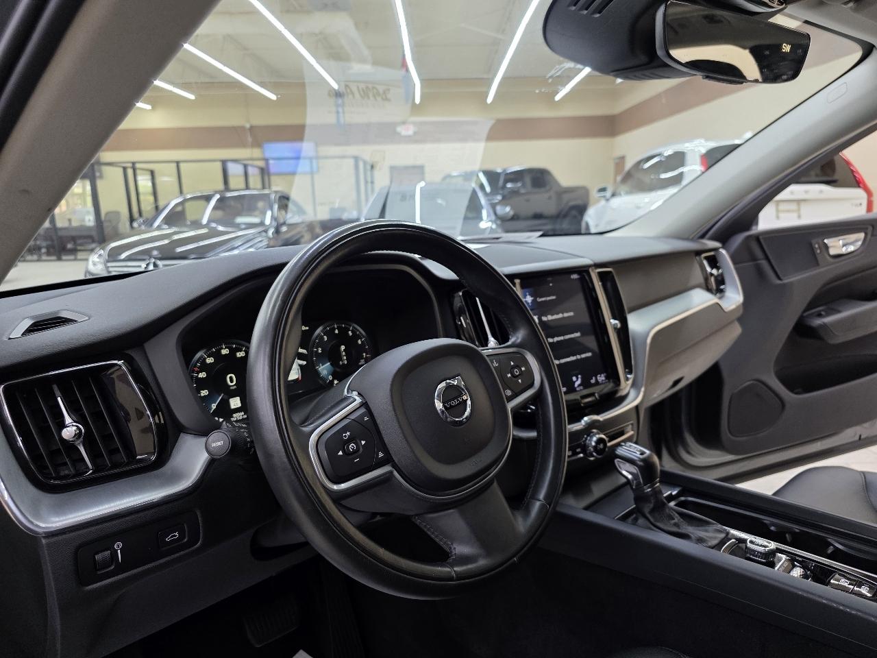 Volvo XC60 T5 Momentum AWD 2018