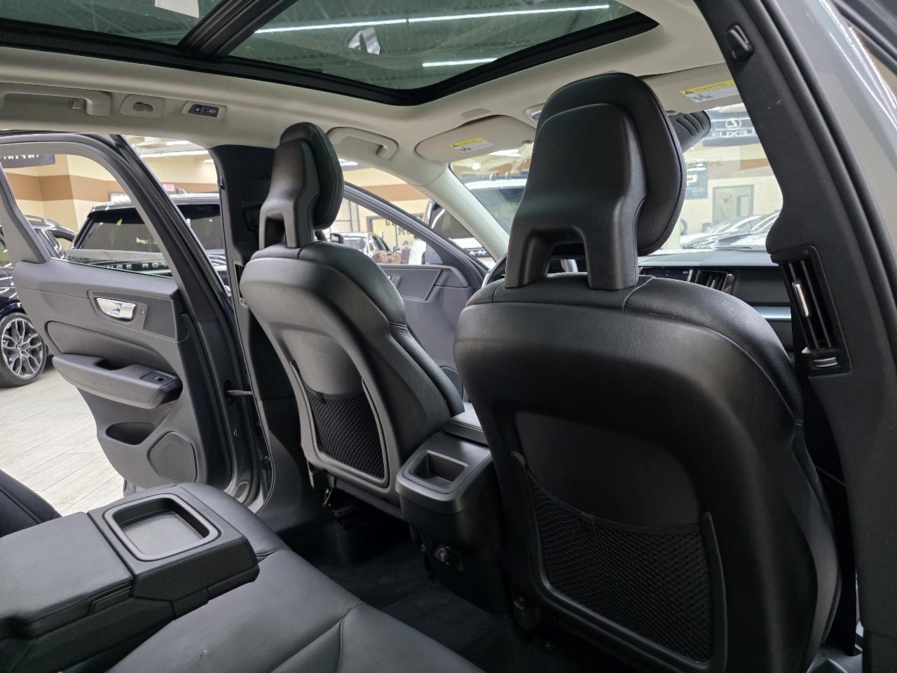 Volvo XC60 T5 Momentum AWD 2018