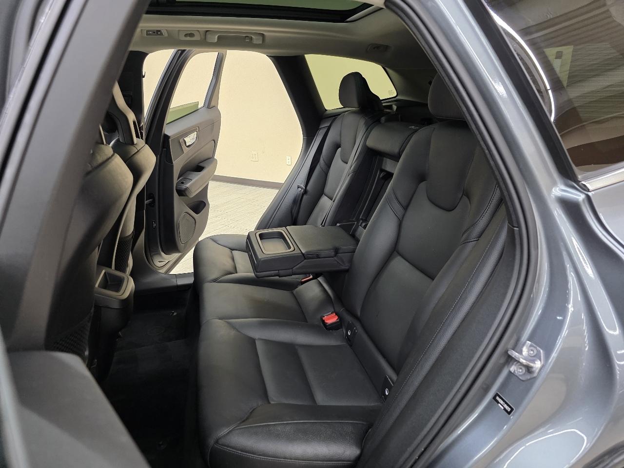 Volvo XC60 T5 Momentum AWD 2018