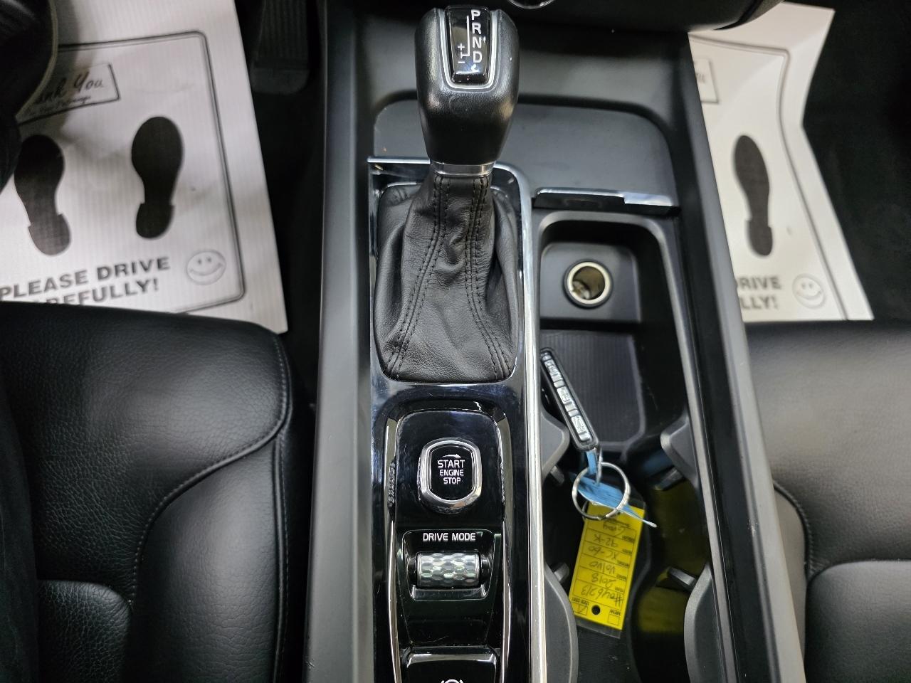 Volvo XC60 T5 Momentum AWD 2018