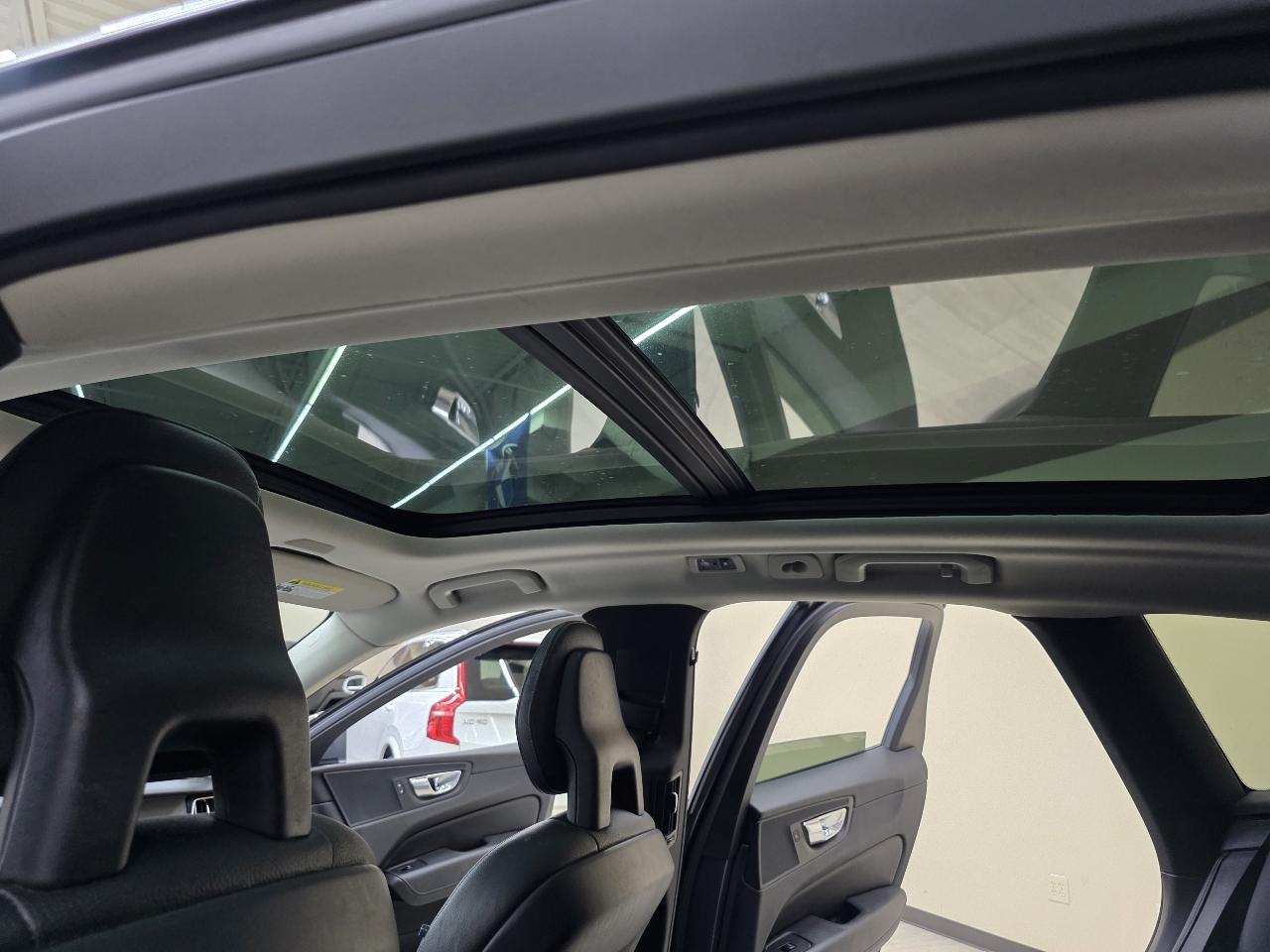Volvo XC60 T5 Momentum AWD 2018