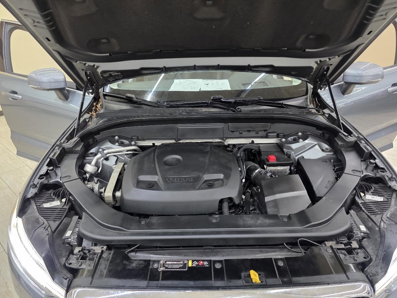 Volvo XC60 T5 Momentum AWD 2018
