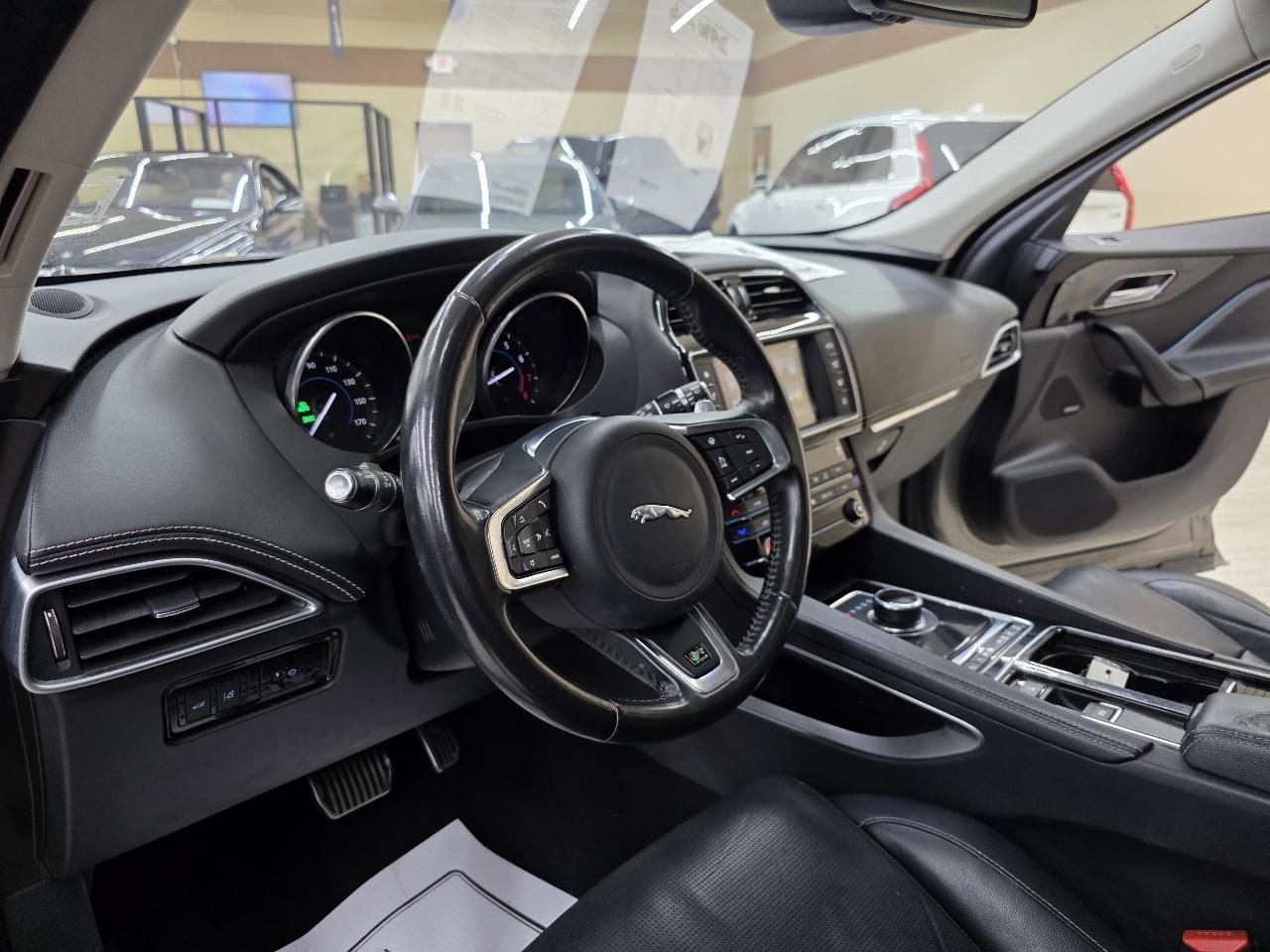 Jaguar F-Pace 25t R-Sport 2018