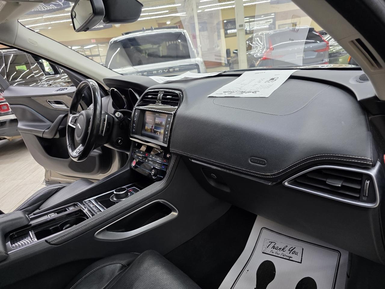 Jaguar F-Pace 25t R-Sport 2018