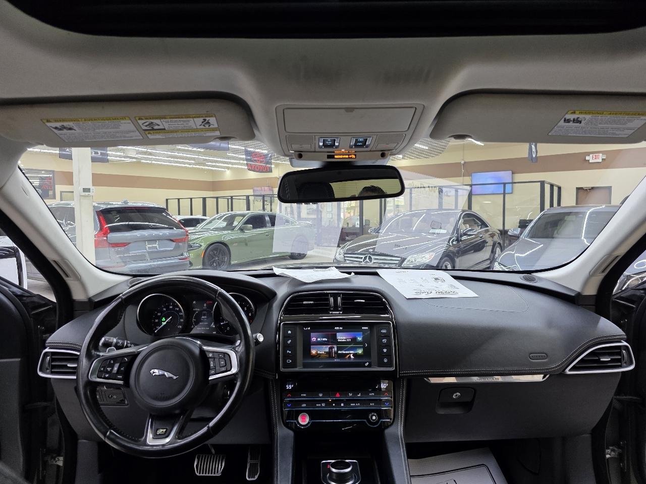 Jaguar F-Pace 25t R-Sport 2018