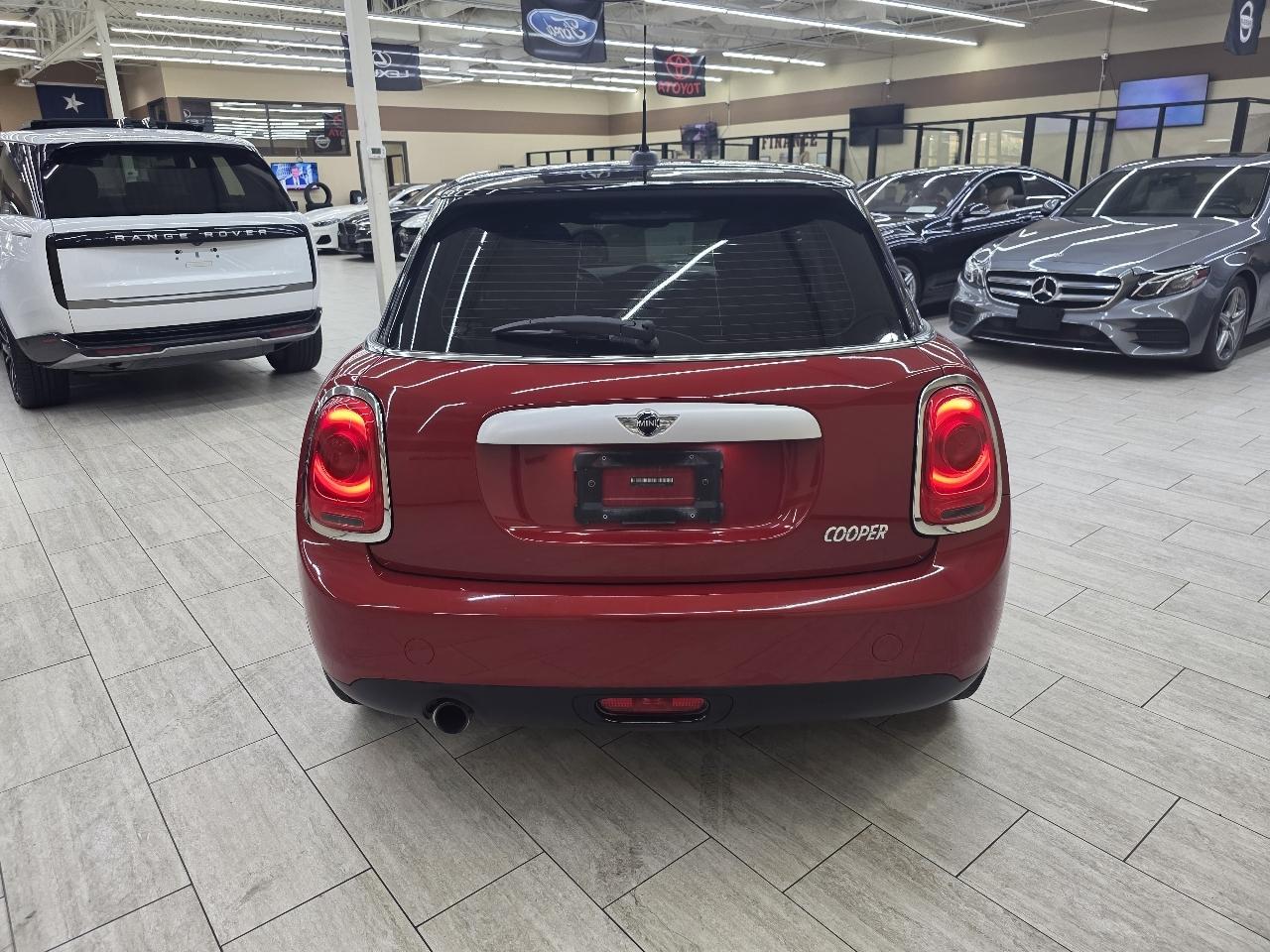 MINI Cooper Base 2015