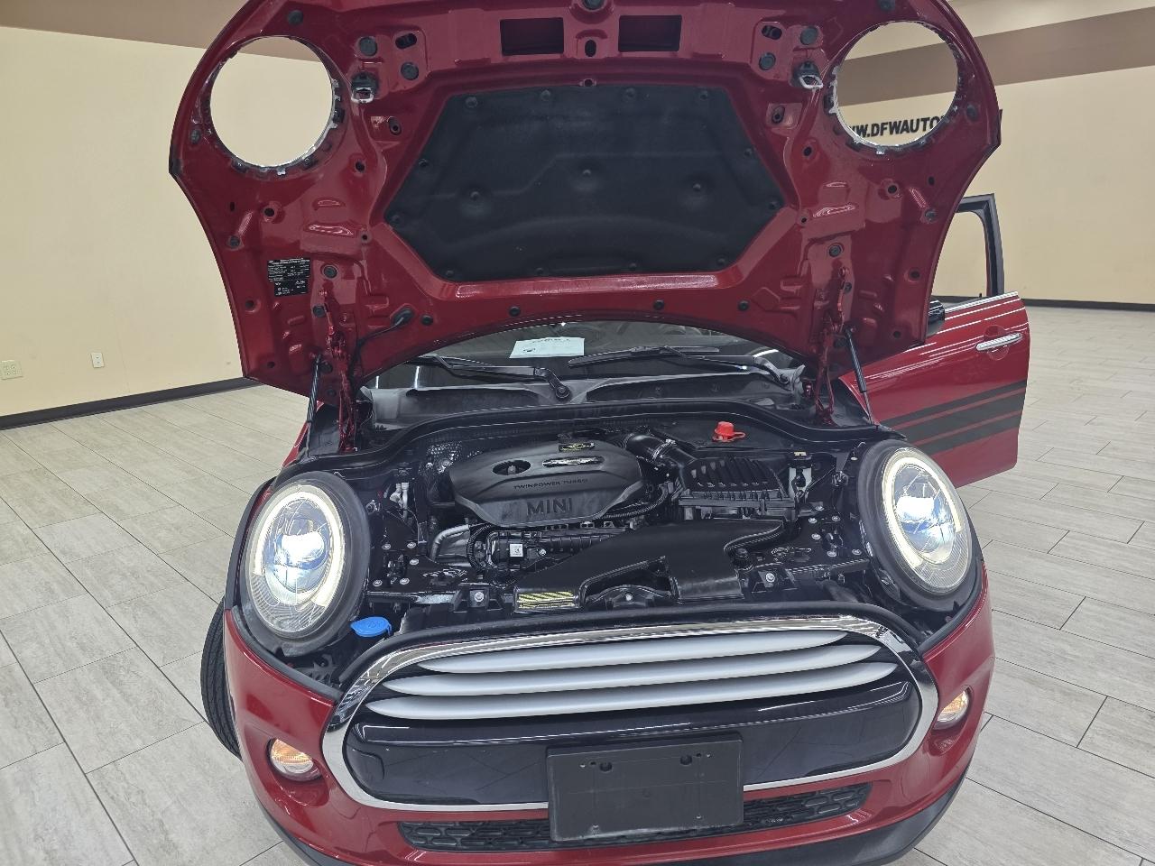 MINI Cooper Base 2015